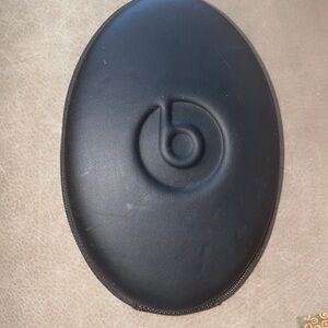 Beats by Dre Case